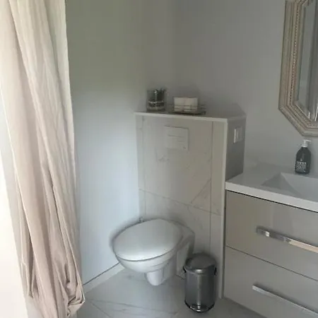 Climatise Avec Terrasse Privative