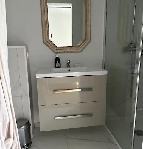 Climatise Avec Terrasse Privative Appartement