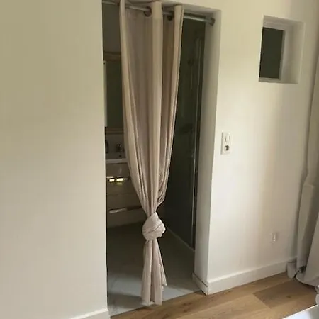 Climatisé Avec Terrasse Privative *